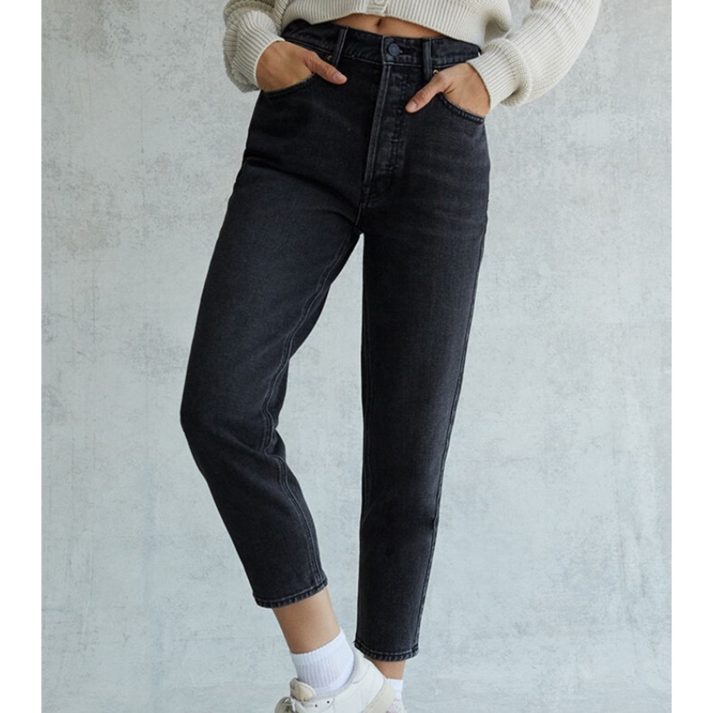 PACSUN HIGH WAISTED SLIM FIT BLACK MOM JEANS